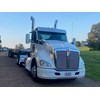 2016 Kenworth 680 SemiTractor Truck